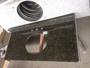 Tocador de granito Uba Tuba