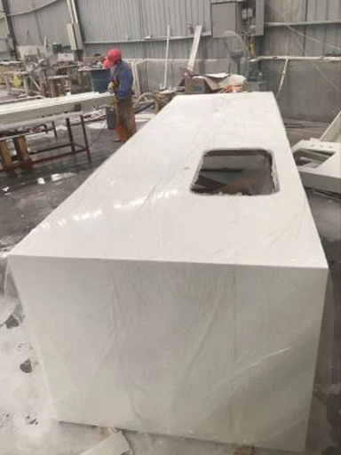 Encimera de cristal cristalizado con borde de cascada