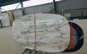 Enredacido de mármol de oro de Calacatta